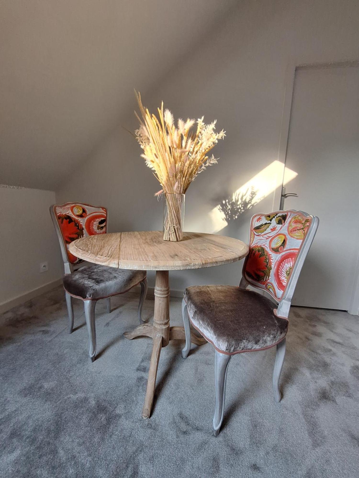 La Chambre Mademoiselle Causeuse Malville Eksteriør billede